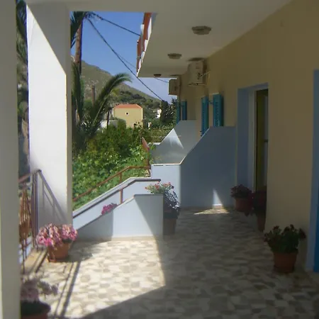 Ξενοδοχείο με διαμερίσματα By Climbing House 3*