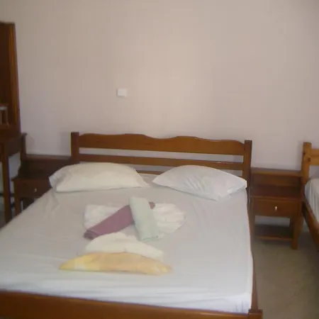 Hotel apartamentowy By Climbing House Panormos (Kalymnos)