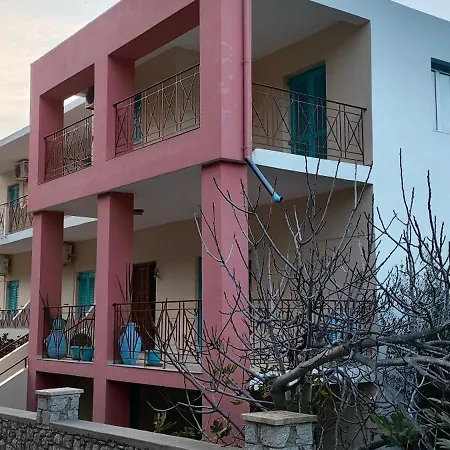 By Climbing House 2* Panormos (Kalymnos)