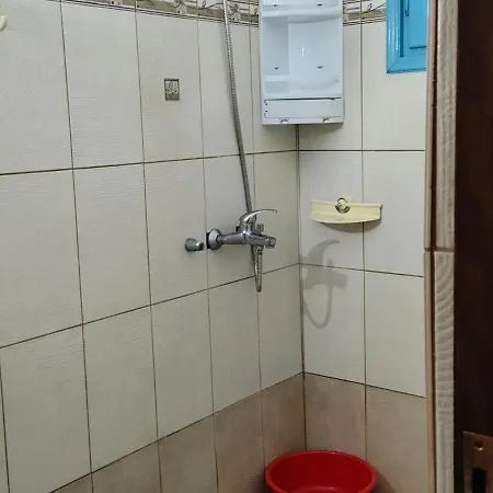 Ξενοδοχείο με διαμερίσματα By Climbing House Panormos (Kalymnos)