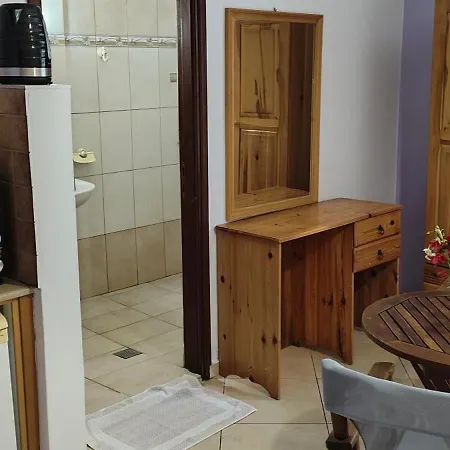 By Climbing House 3*