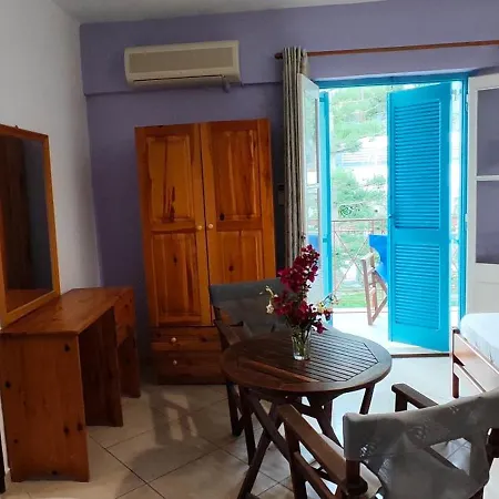 By Climbing House Ξενοδοχείο με διαμερίσματα Panormos (Kalymnos)