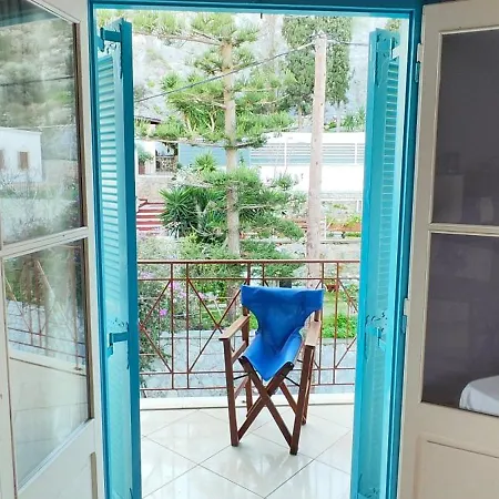 By Climbing House 3* Panormos (Kalymnos)