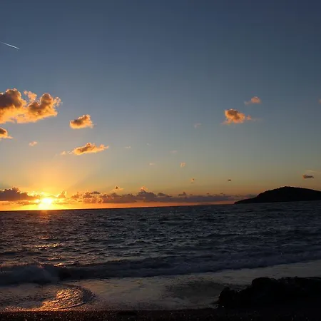 By Climbing House アパートホテル