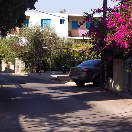 By Climbing House 3*