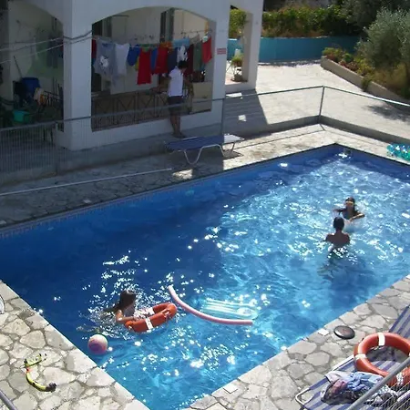 By Climbing House 3*