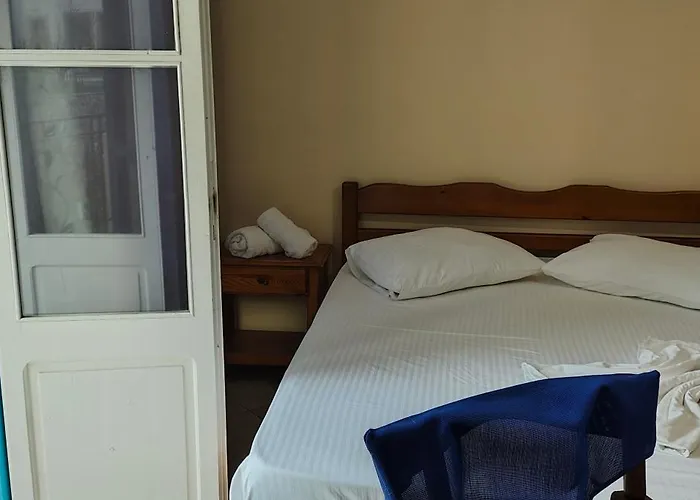 By Climbing House 3* Panormos (Kalymnos)