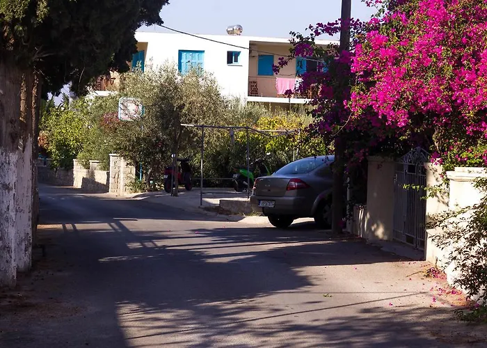 By Climbing House 3*